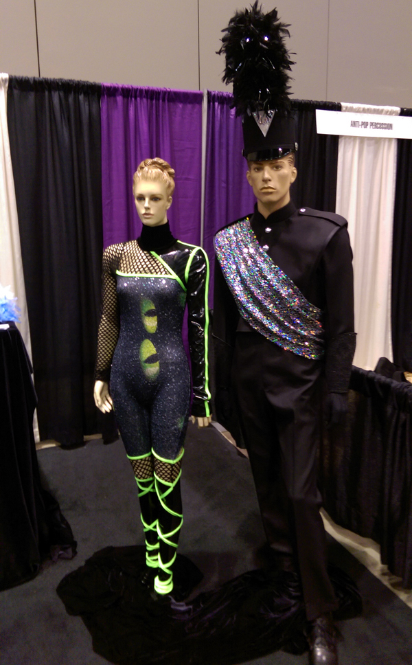 Female and male mannequins in marhing band uniforms